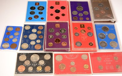 Lot 245 - Royal Mint and other coin sets