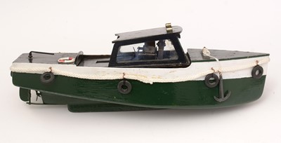 Lot 126 - 1930's clockwork boat