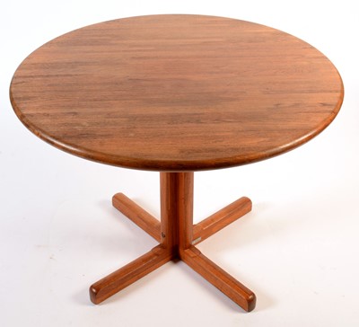 Lot 71 - Tarm Stole-OG Møbelfabrik A/S: a teak circular breakfast table.