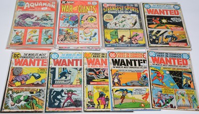 Lot 877 - DC Comics.