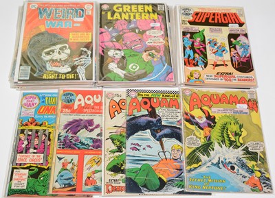 Lot 905 - DC Comics.