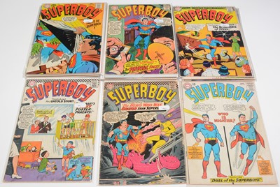 Lot 944 - DC Comics.