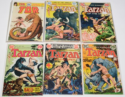 Lot 952 - DC Comics.