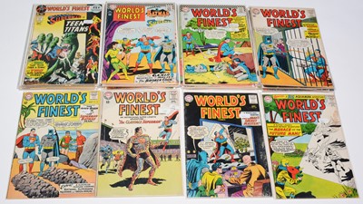 Lot 978 - DC Comics.