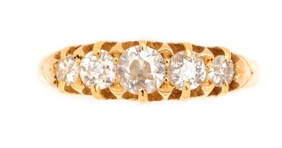 Lot 131 - A Victorian five stone diamond ring