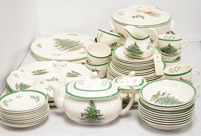 Lot 425 - A Spode 'Christmas Tree' pattern dinner service