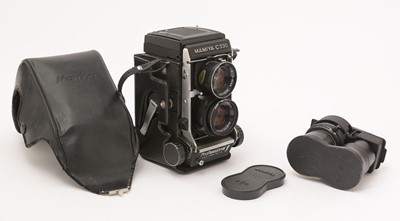 Lot 376 - Mamiya C330 twin-lens camera.