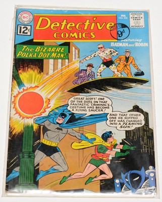 Lot 4 - DC Comics