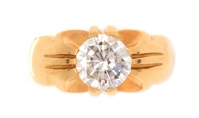 Lot 144 - A gentleman's single stone diamond ring
