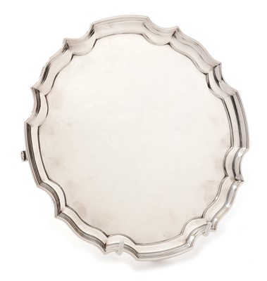 Lot 209 - A George V silver waiter