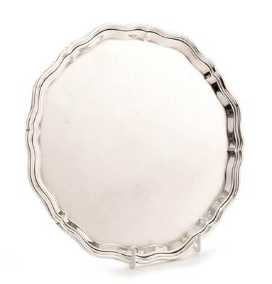 Lot 210 - A George V silver salver