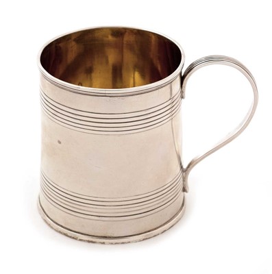 Lot 179 - A George III silver tankard