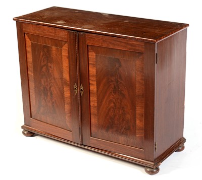 Lot 521 - A 19th Century mahogany specimen/coin cabinet