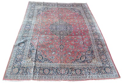 Lot 332 - A Kashan carpet