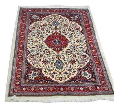 Lot 465 - A Sarough rug