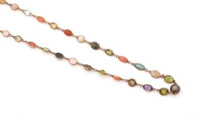 Lot 90 - An early 20th Century gemstone necklace