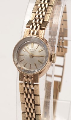Lot 122 - A mid 20th Century lady's 9ct gold cased Rotary wristwatch.