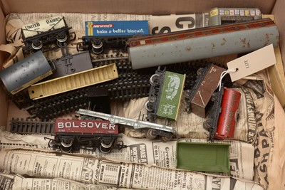 Lot 210 - A Hornby Dublo OO-gauge train set