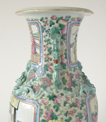 Lot 713 - 19th Century Cantonese vase