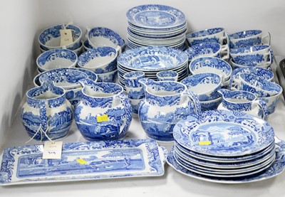 Lot 319 - A selection of Copeland Spode's 'Italian' pattern tea and dinner ware