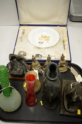 Lot 323 - Mixed selection of collectables.