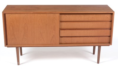 Lot 624 - Steens of Denmark: dining room suite.