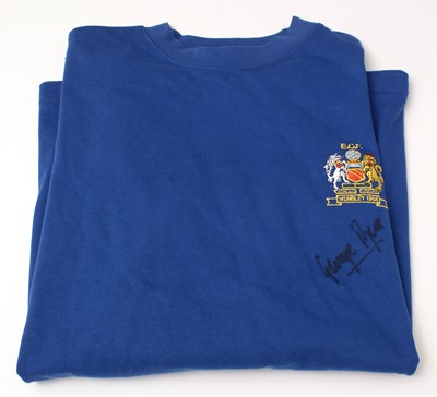 Lot 498 - A signed Manchester United F.C. European Cup Final Wembley 1968 replica shirt
