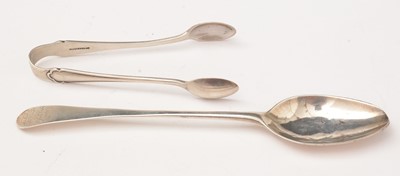 Lot 37 - A group of silver and other items