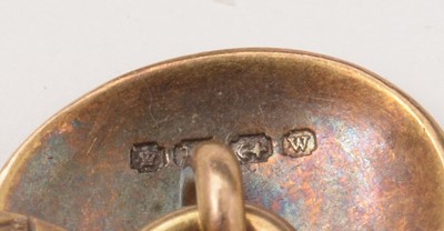 Lot 61 - A pair of 18ct yellow gold cufflinks