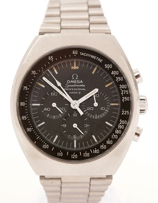 Lot 25 - Omega Professional Seamaster Mark II: a stainless steel cased wristwatch