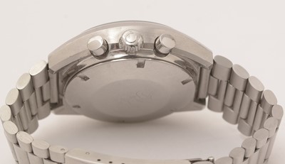 Lot 25 - Omega Professional Seamaster Mark II: a stainless steel cased wristwatch