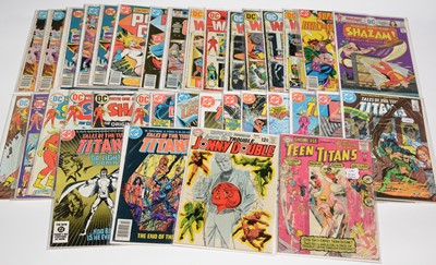 Lot 10 - DC Comics.