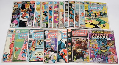 Lot 15 - DC Comics.