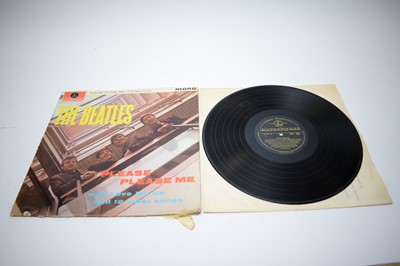 Lot 943 - The Beatles - Please Please Me first pressing