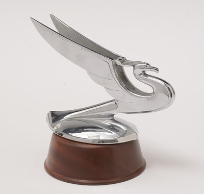 Lot 396 - An Art Deco Chevrolet car mascot