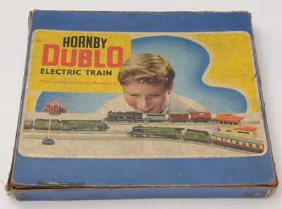 Lot 135 - A Hornby Dublo OO-gauge train set, track and power control units