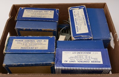 Lot 135 - A Hornby Dublo OO-gauge train set, track and power control units