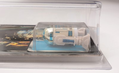 Lot 286 - Star Wars Return of the Jedi Artoo-Detoo (R2-D2) with pop-up lightsabre carded figure
