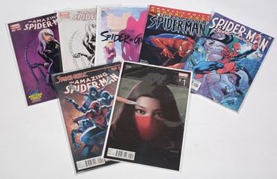 Lot 722 - Marvel Comics.