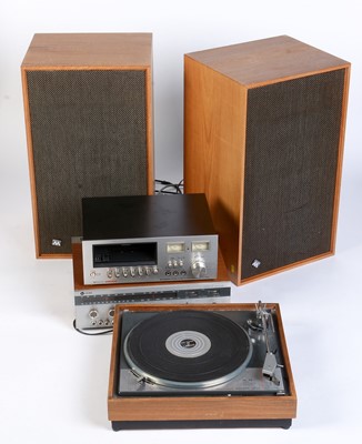 Lot 904 - Goldring turntable, Leak amp, Pioneer tape deck, Pr Speakers..