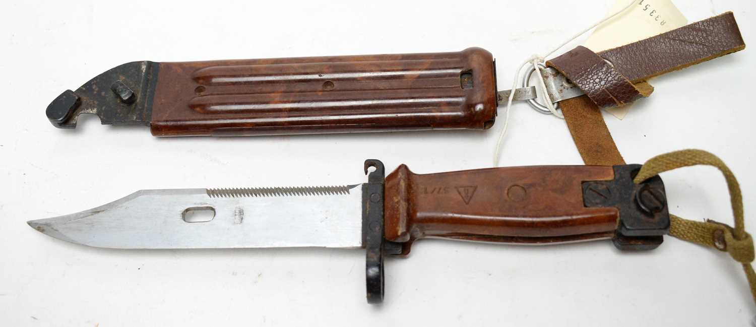 Lot 432 - A Russian M1974 Izhmash bayonet
