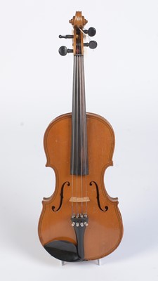 Lot 21 - German Maggini style violin