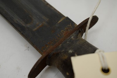 Lot 435 - A United-States Navy WWII Mark-2 combat knife
