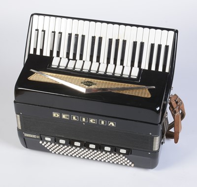 Lot 814 - Delicia Choral V120 Bass Accordion