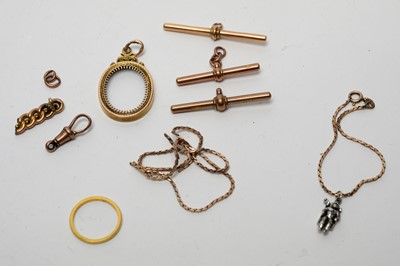 Lot 141 - A group of gold and yellow-metal items