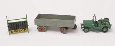 Lot 337 - Dinky toys vehicles