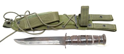 Lot 454 - A United-States Marine-Corps Ka-Bar fighting knife