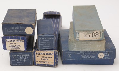Lot 144 - Hornby Dublo including an Electric Train Set