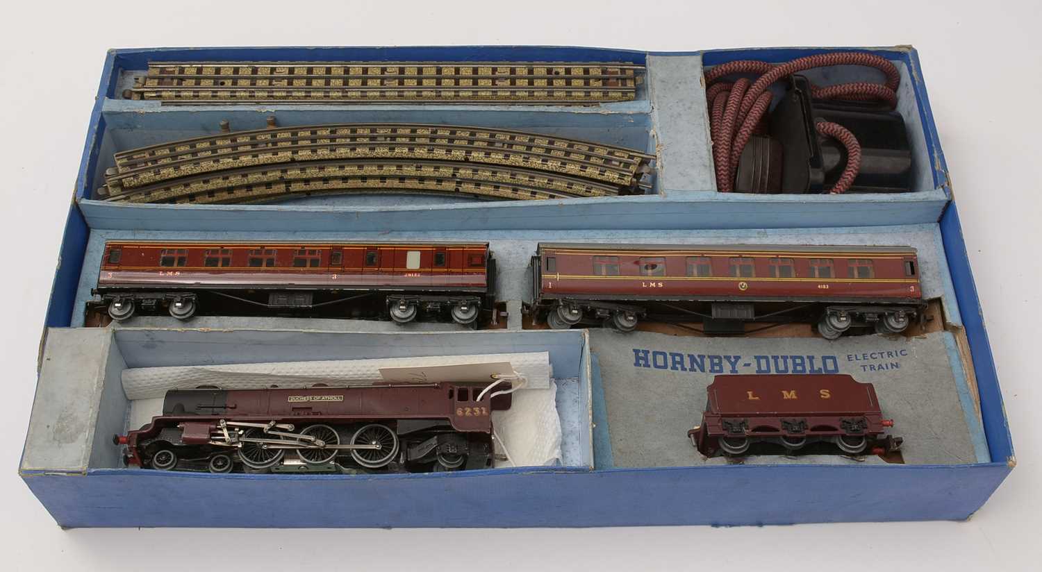Lot 137 - A Hornby Dublo OO-gauge train set