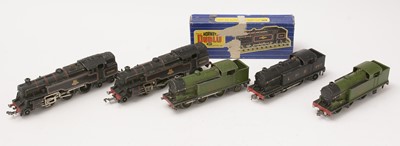 Lot 132 - Hornby Dublo OO-gauge locomotives